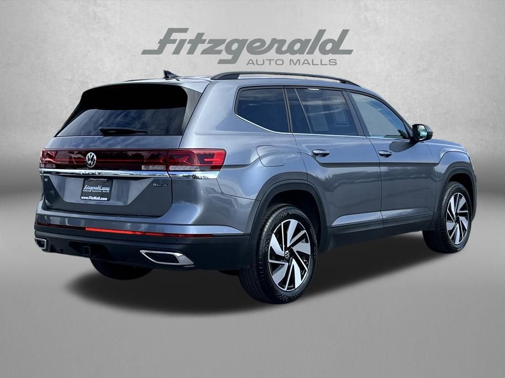 Used 2025 Volkswagen Atlas SE image 7