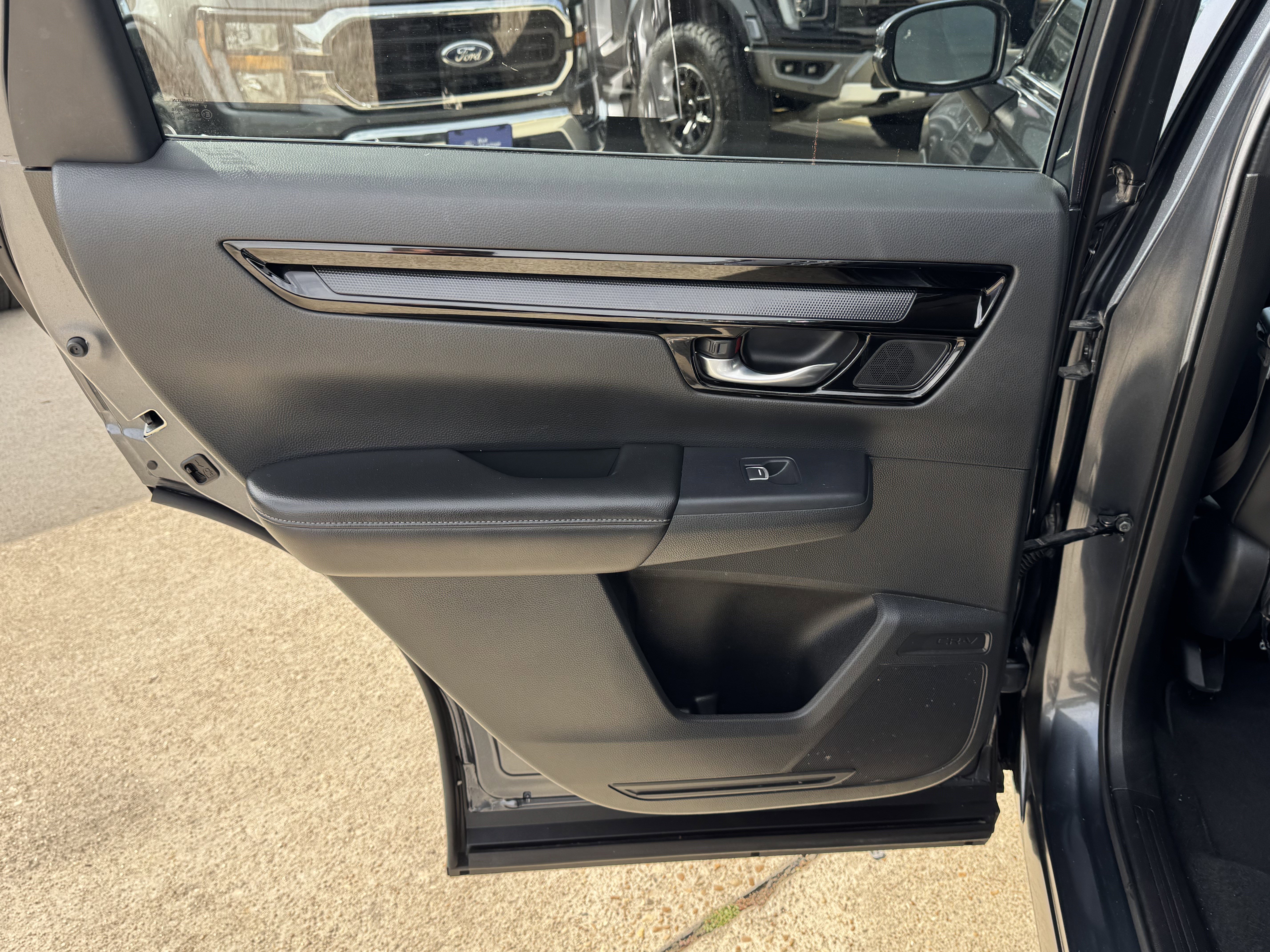 Used 2025 Honda CR-V EX-L image 16