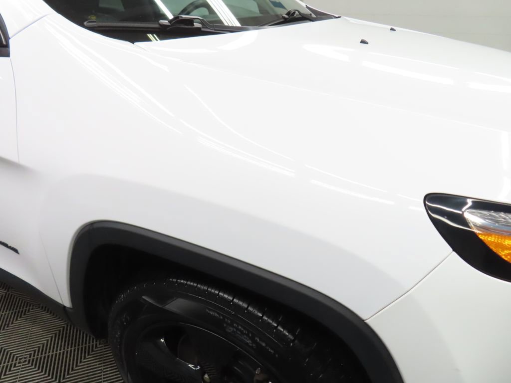 Used 2018 Jeep Cherokee Limited w/ High Altitude Package image 32