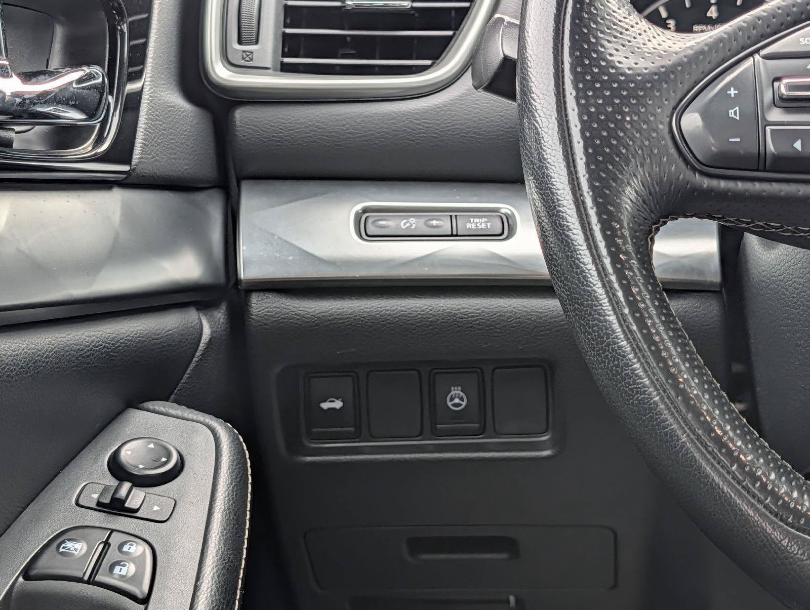 Used 2020 Nissan Maxima 3.5 SL w/ Floor Mat Group FWD image 16