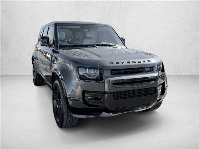 Used 2025 Land Rover Defender 110 V8 image 3