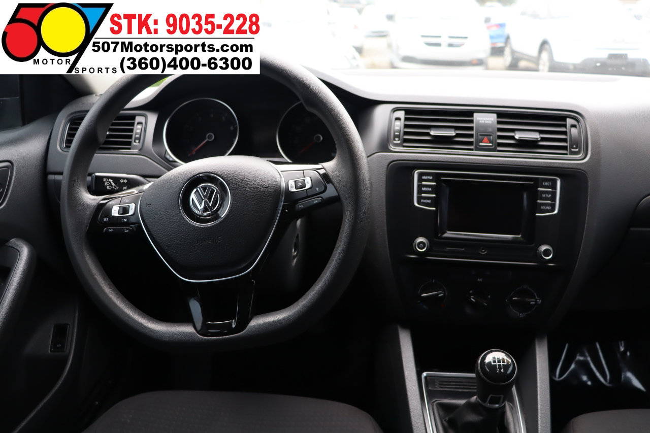 Used 2016 Volkswagen Jetta S image 13