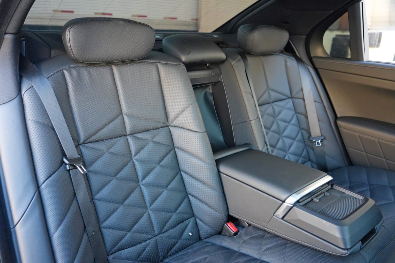 Used 2023 BMW 740i RWD image 50