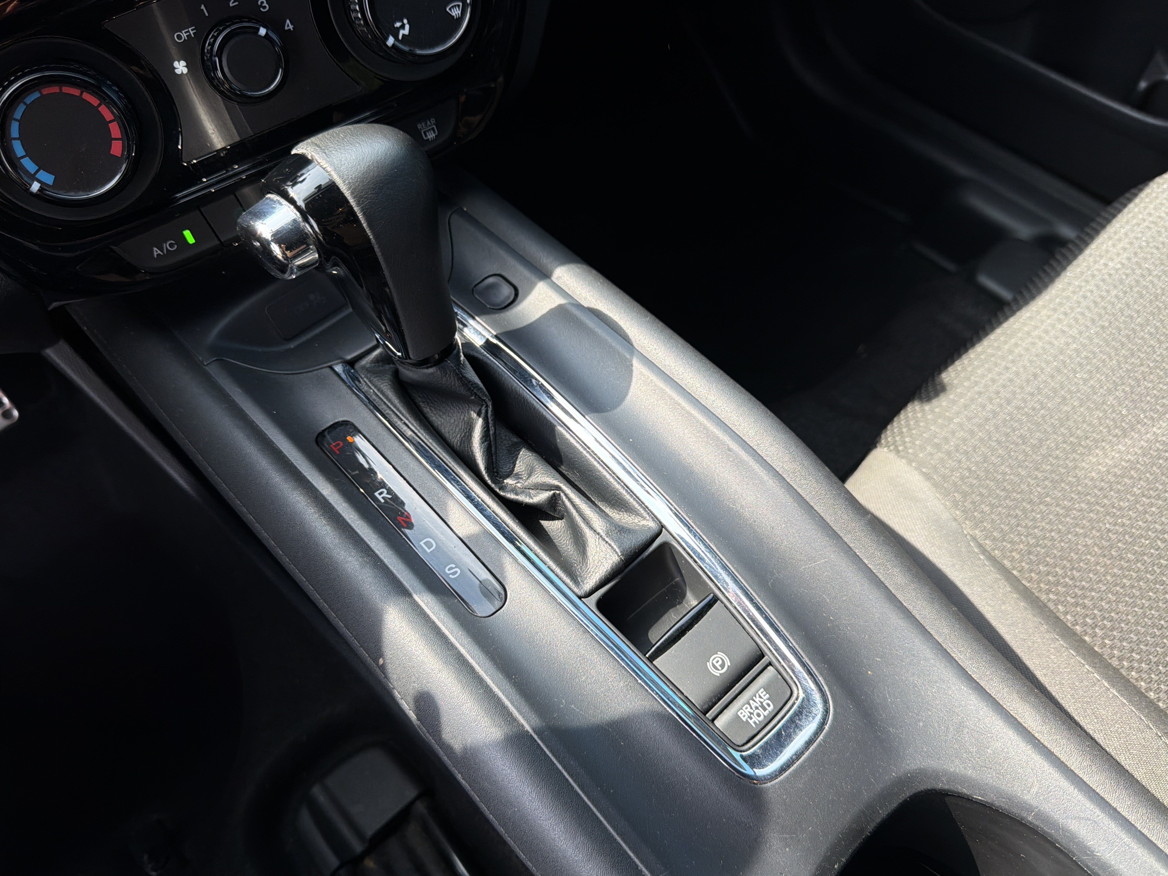 Used 2019 Honda HR-V Sport image 69