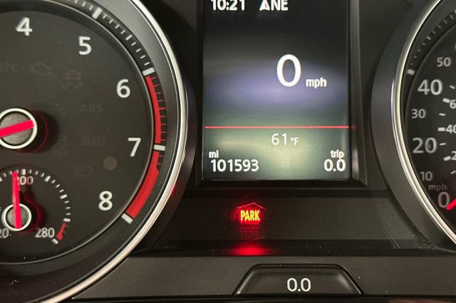 Used 2018 Volkswagen GTI SE w/ SE Leather Package image 31