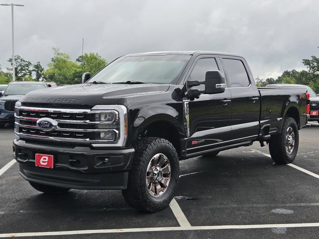 Used 2024 Ford F350 King Ranch w/ FX4 Off-Road Package AWD/4WD image 17