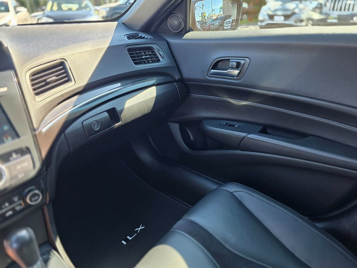 Used 2019 Acura ILX w/ Premium & A-SPEC Package image 34