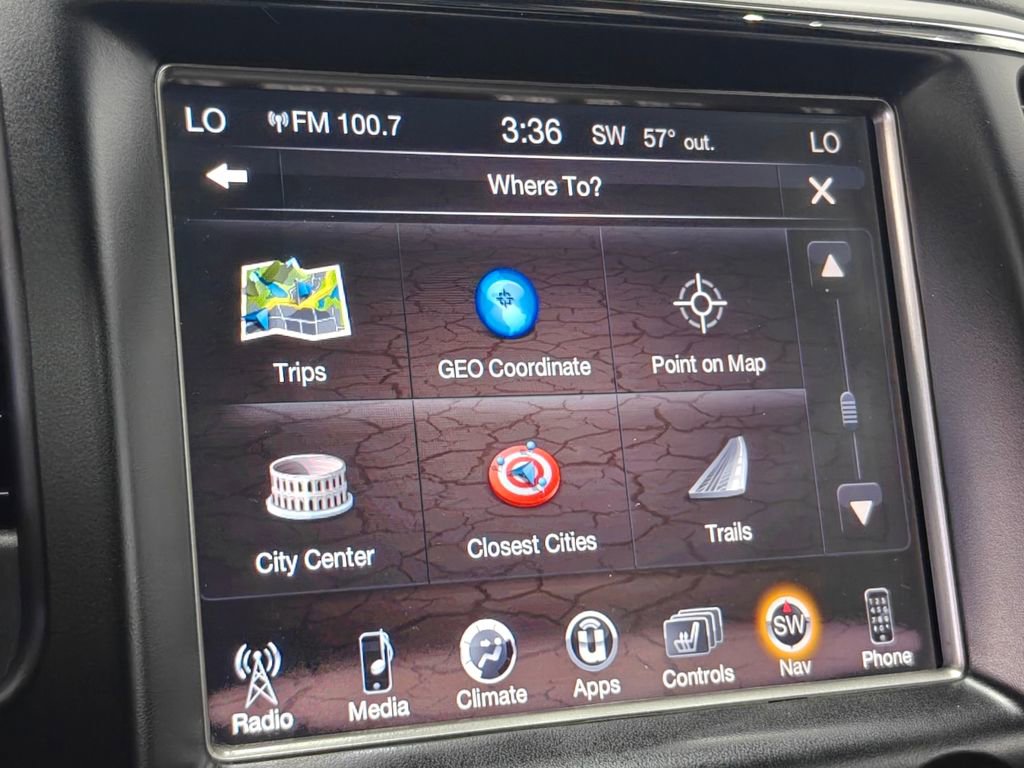 Used 2017 Jeep Grand Cherokee Trailhawk AWD/4WD image 30
