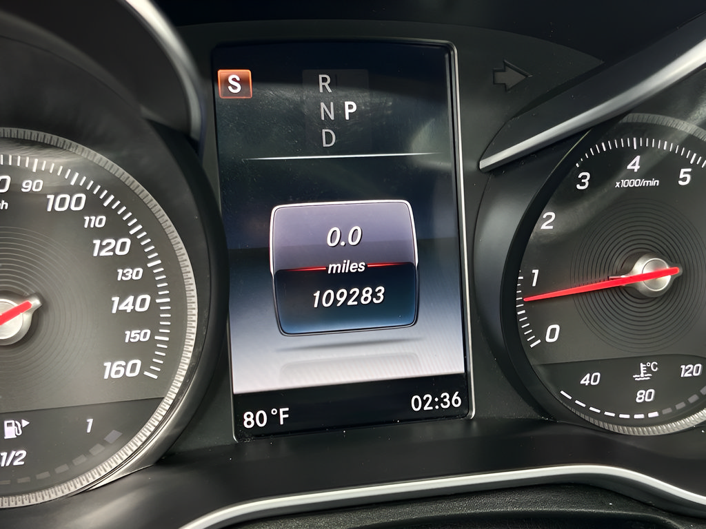 Used 2017 Mercedes-Benz GLC 300 4MATIC Coupe image 42
