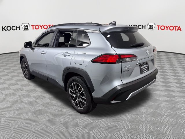Certified 2026 Toyota Corolla Cross XLE AWD/4WD image 6