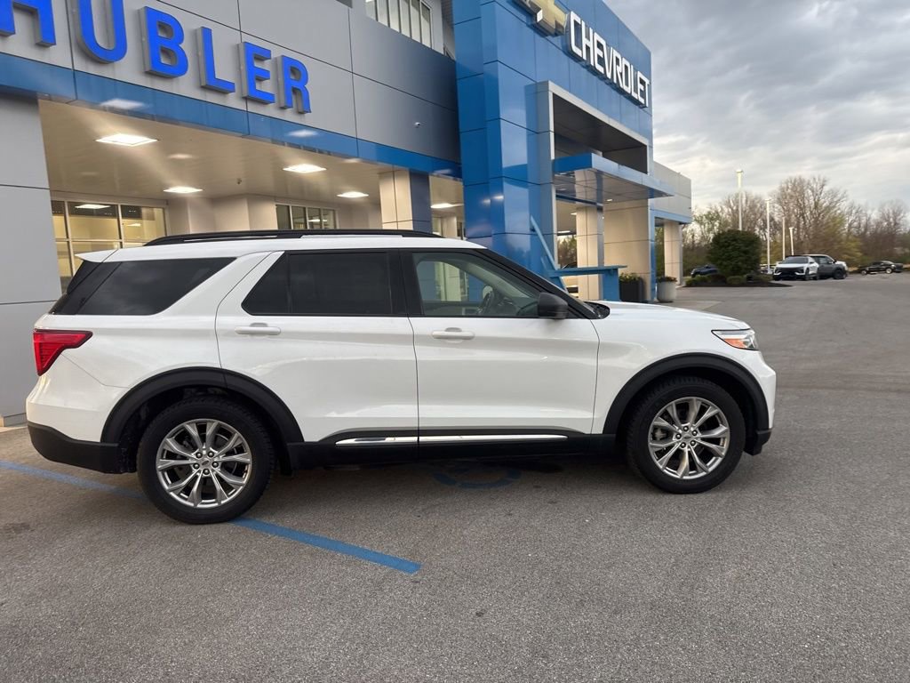Used 2020 Ford Explorer XLT w/ Equipment Group 202A image 19