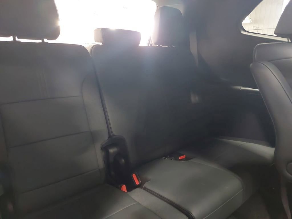 Used 2025 GMC Acadia AT4 w/ Luxury Package AWD/4WD image 12