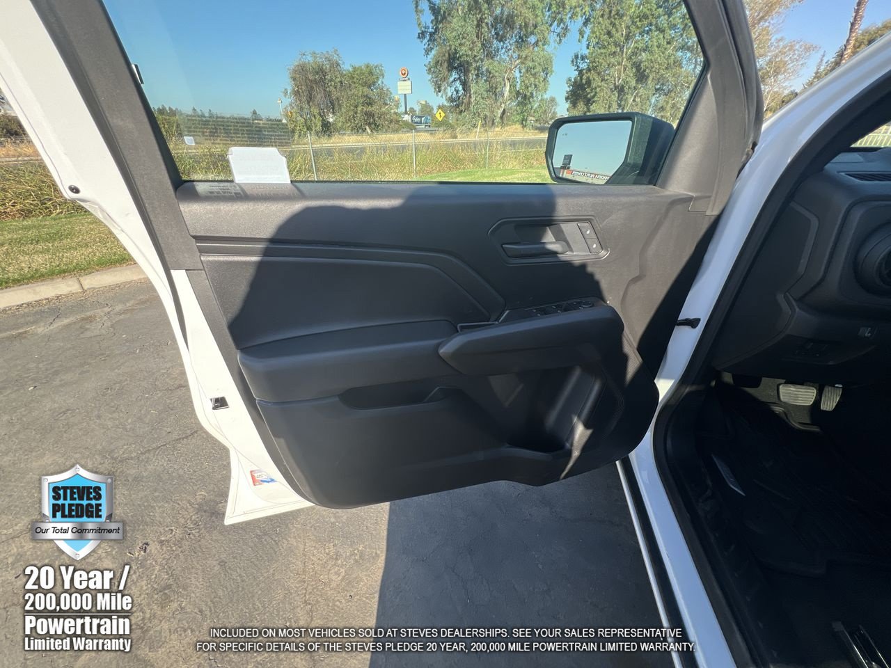 Used 2026 Chevrolet Colorado W/T w/ Advanced Trailering Package RWD image 25