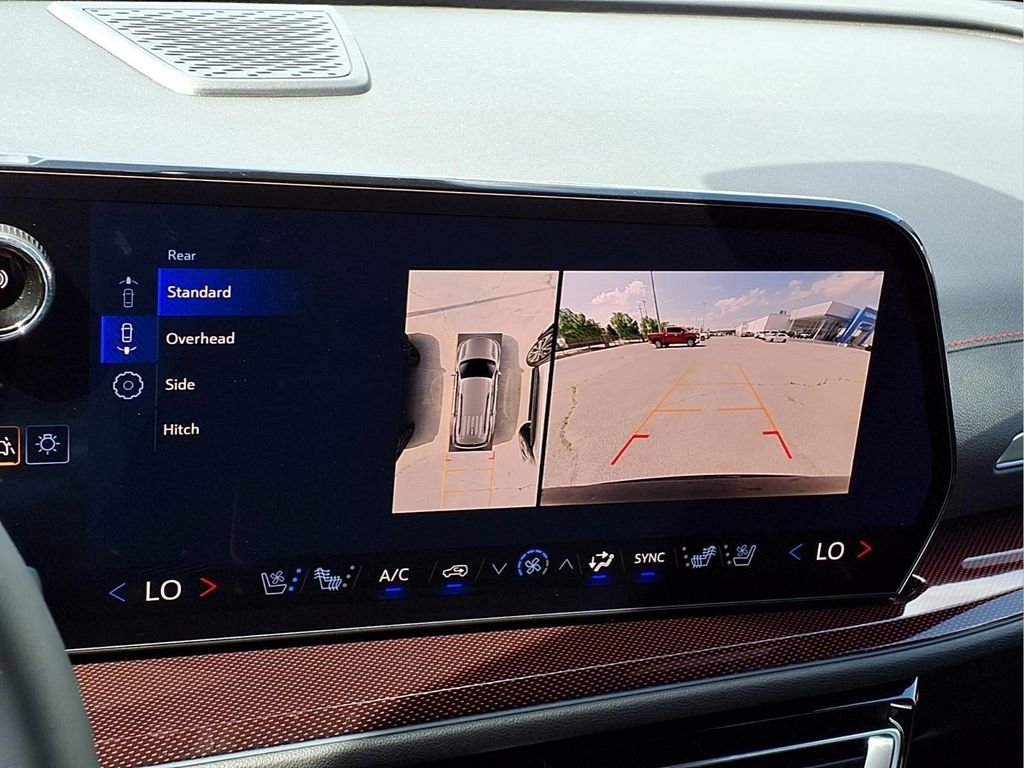 New 2026 Chevrolet Traverse RS FWD image 12