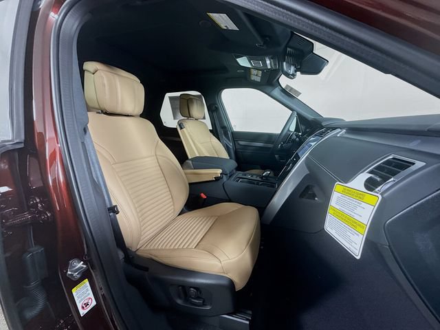 Certified 2026 Land Rover Discovery Limited Edition AWD/4WD image 30