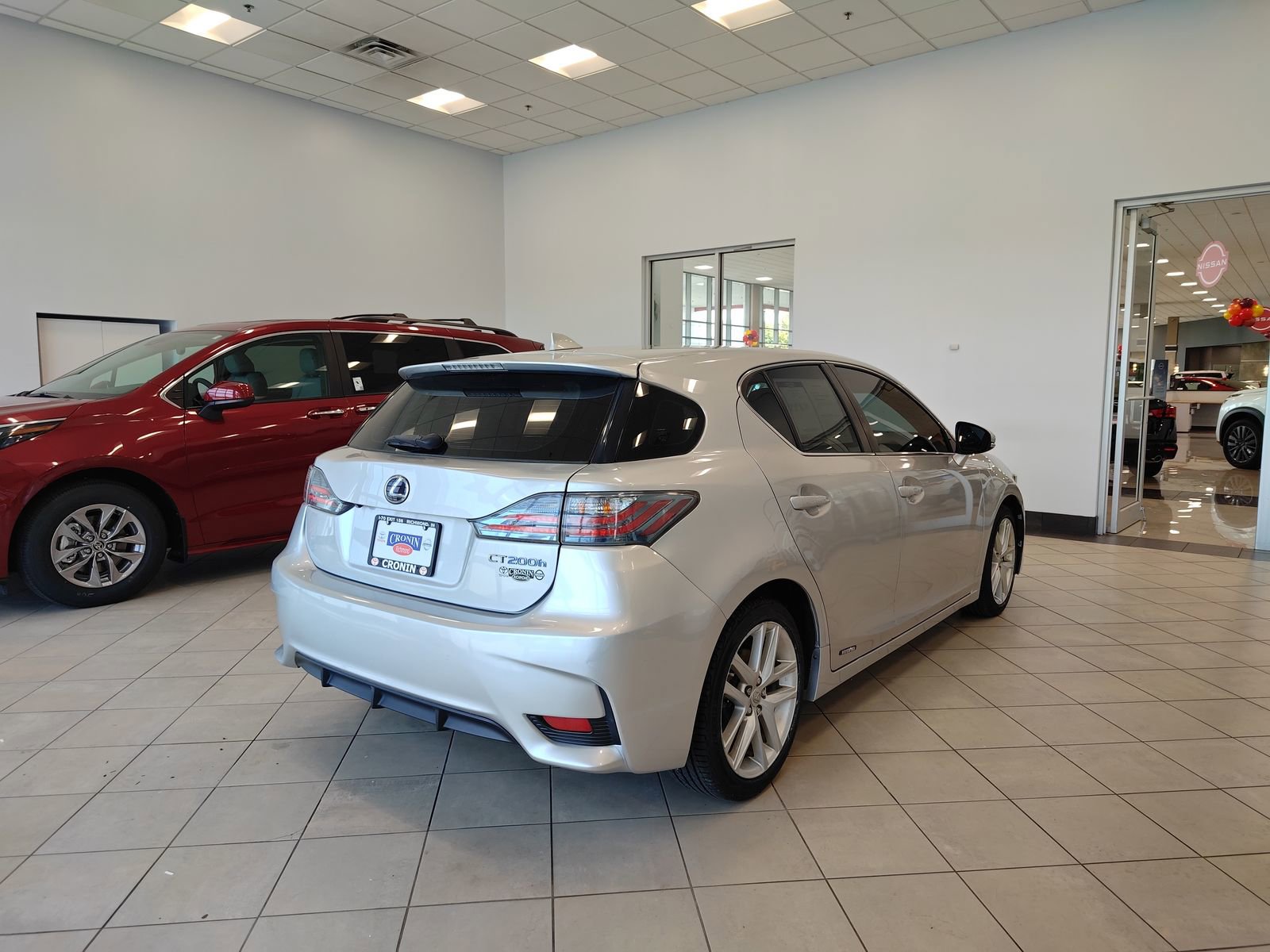 Used 2015 Lexus CT 200h image 3