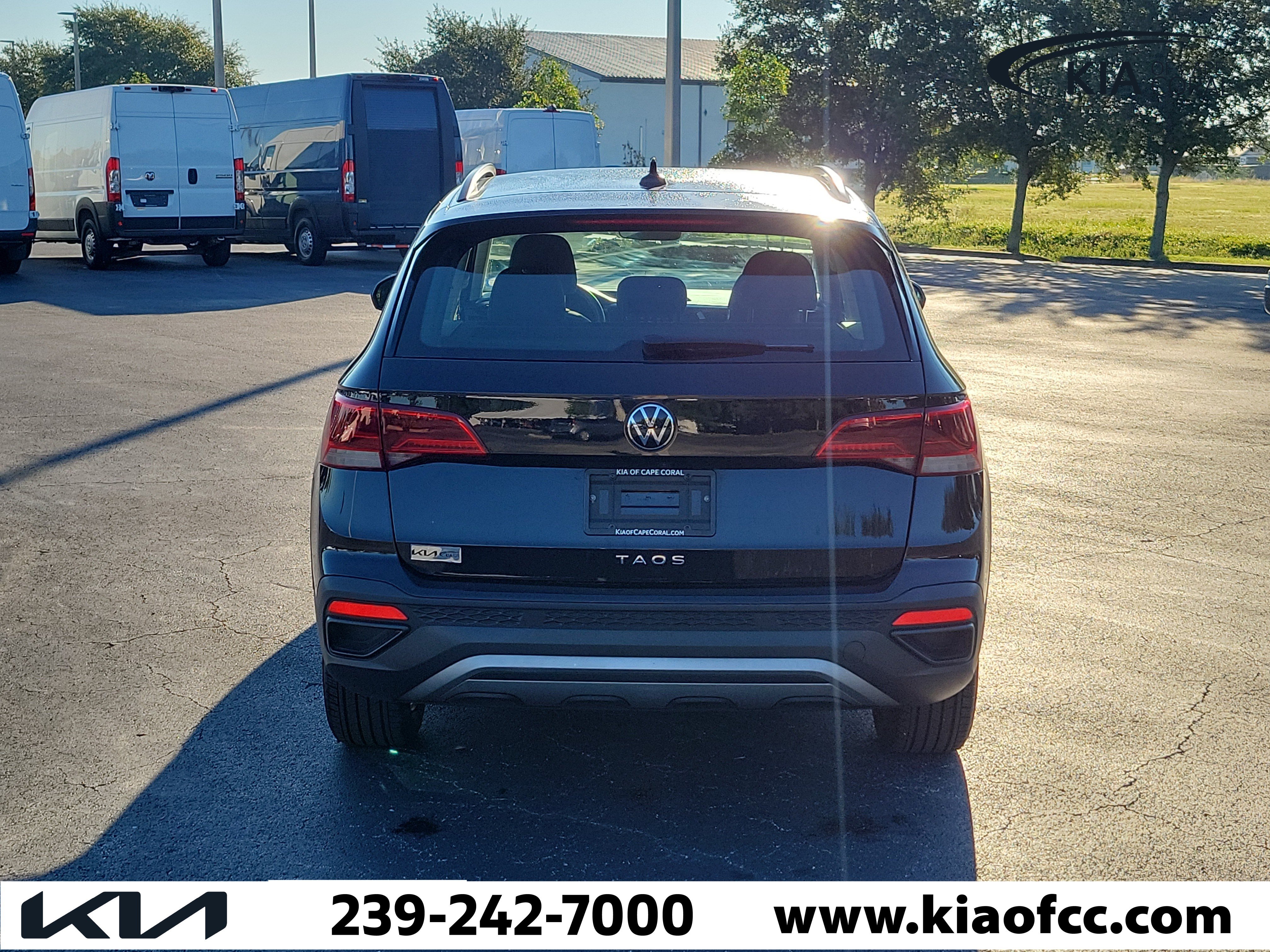 Used 2024 Volkswagen Taos S FWD image 5