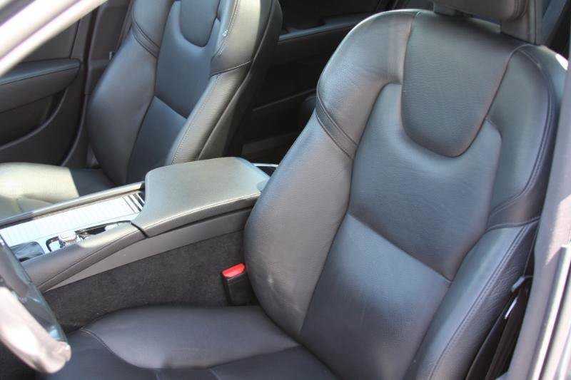 Used 2018 Volvo S90 T6 Momentum w/ Convenience Package AWD/4WD image 30