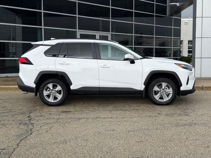 Used 2025 Toyota RAV4 XLE w/ Convenience Package image 2