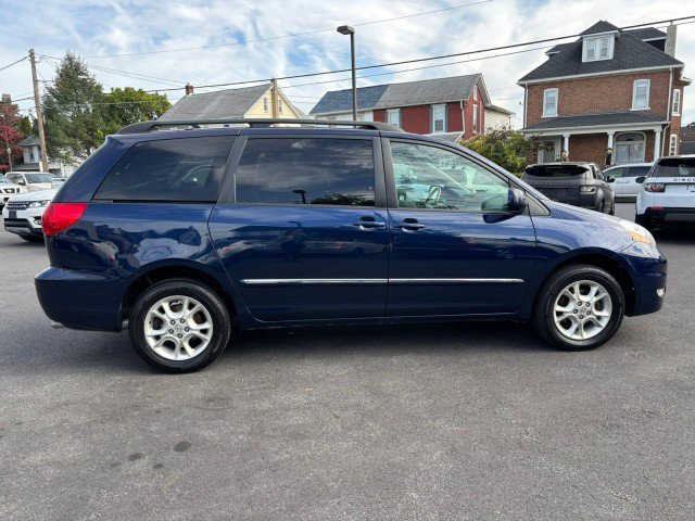 Used 2007 Toyota Sienna XLE Limited image 7