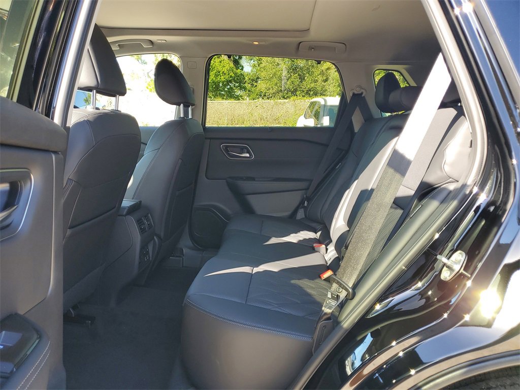 New 2026 Nissan Rogue Platinum w/ Platinum Premium Package image 6