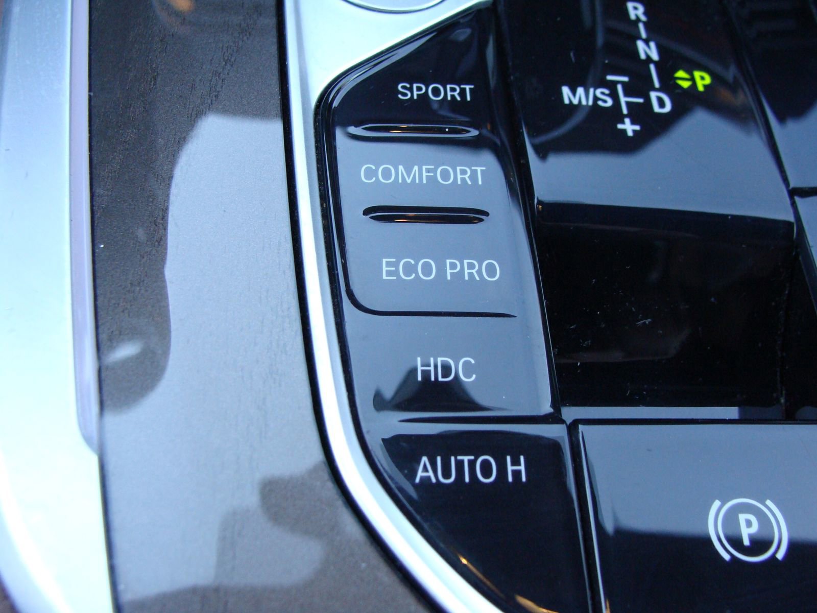 Used 2022 BMW X5 xDrive40i w/ Premium Package image 32
