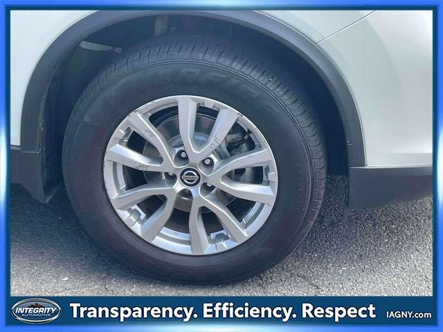Used 2020 Nissan Rogue SV AWD/4WD image 9