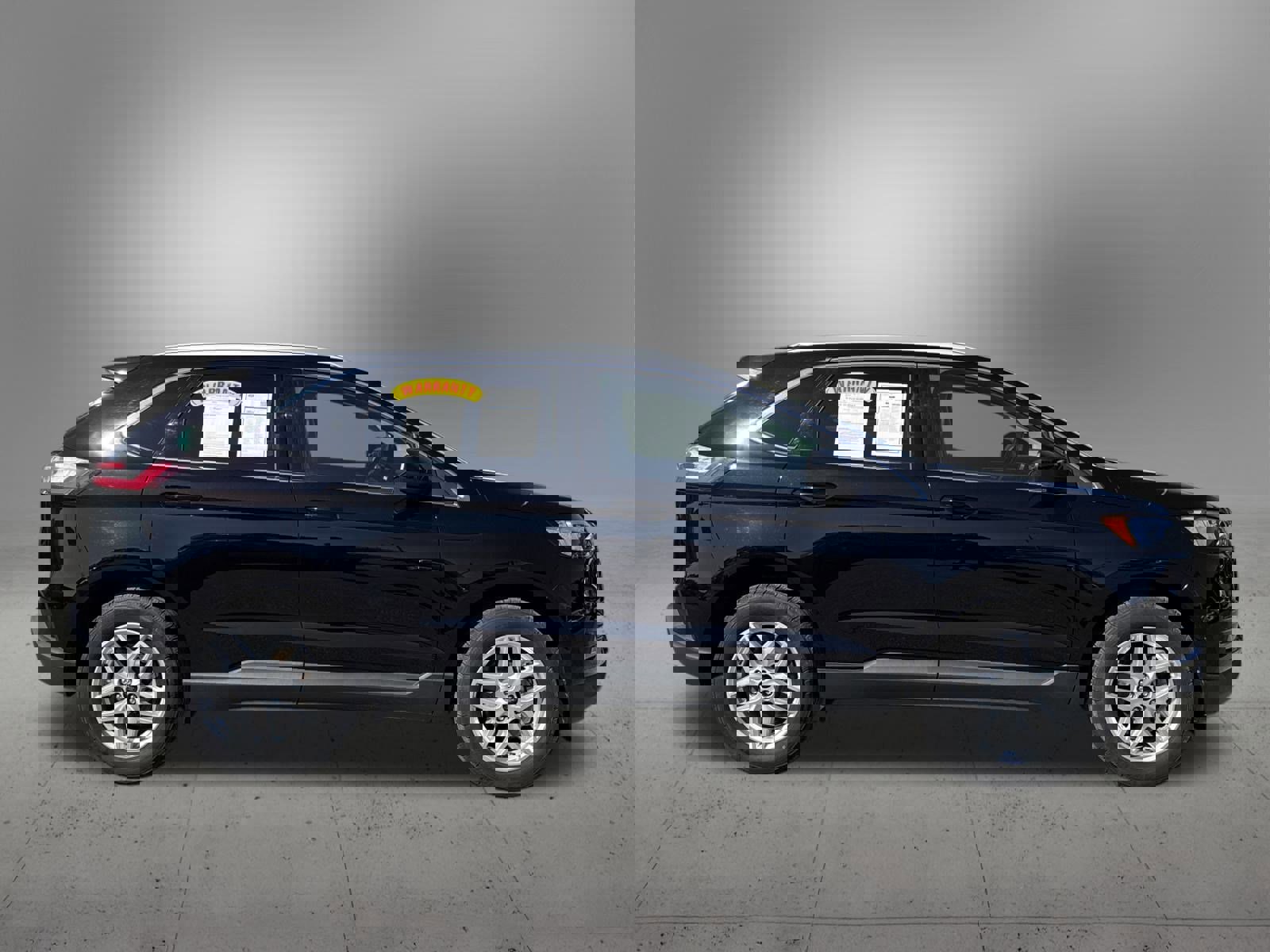 Used 2023 Ford Edge SEL w/ Convenience Package image 5