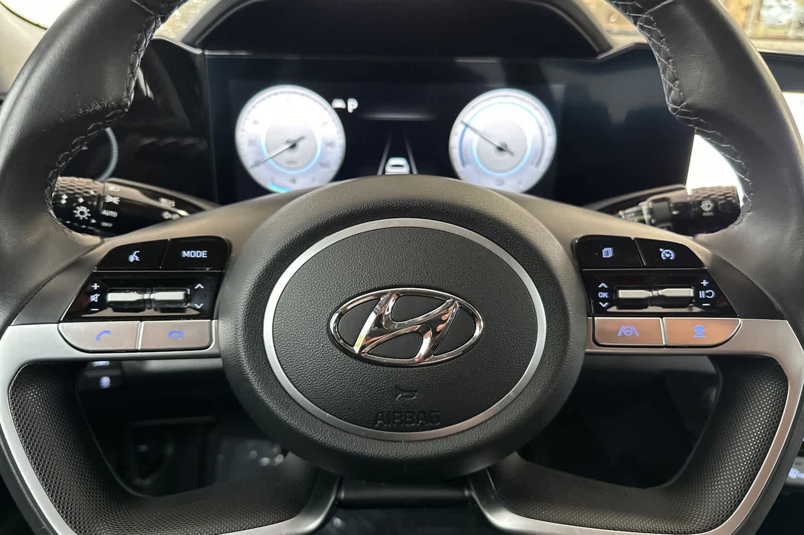 Used 2023 Hyundai Elantra Limited FWD image 24