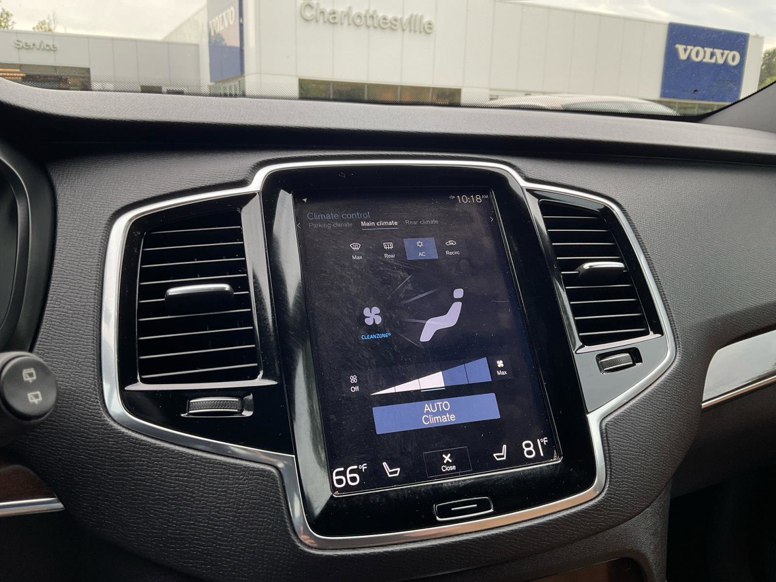 Used 2017 Volvo XC90 T6 Momentum w/ Vision Package image 20