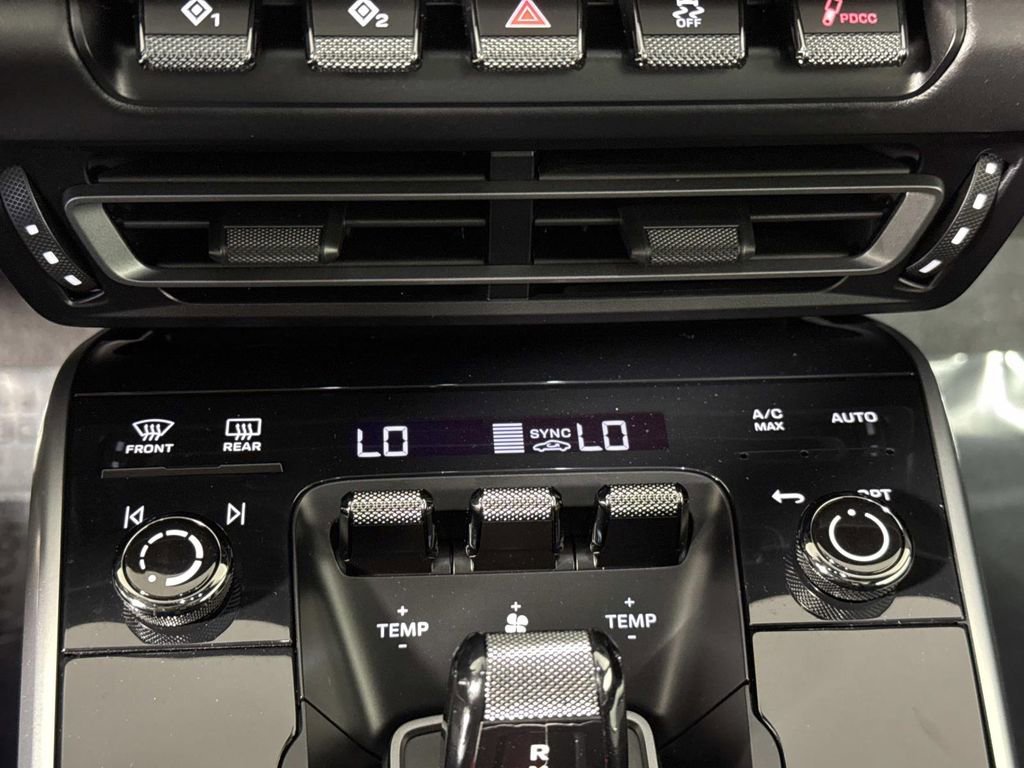 Used 2021 Porsche 911 Turbo S image 15