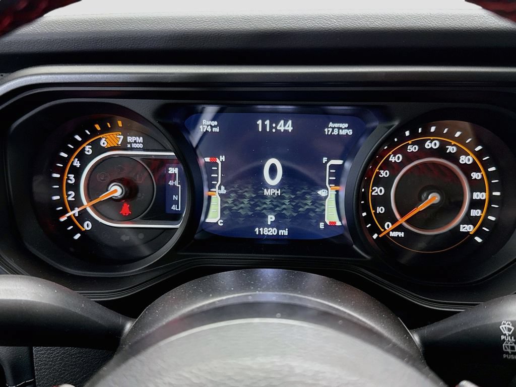 Used 2024 Jeep Wrangler Unlimited Rubicon AWD/4WD image 32