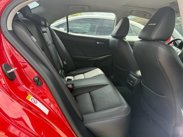 Used 2016 Lexus IS 200t w/ Premium Package RWD image 13