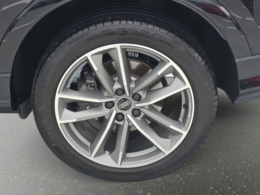 Certified 2025 Audi Q3 2.0T Premium w/ Convenience Package AWD/4WD image 27