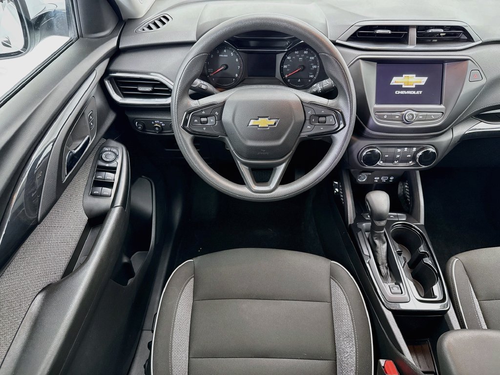 Used 2023 Chevrolet TrailBlazer LT FWD image 10