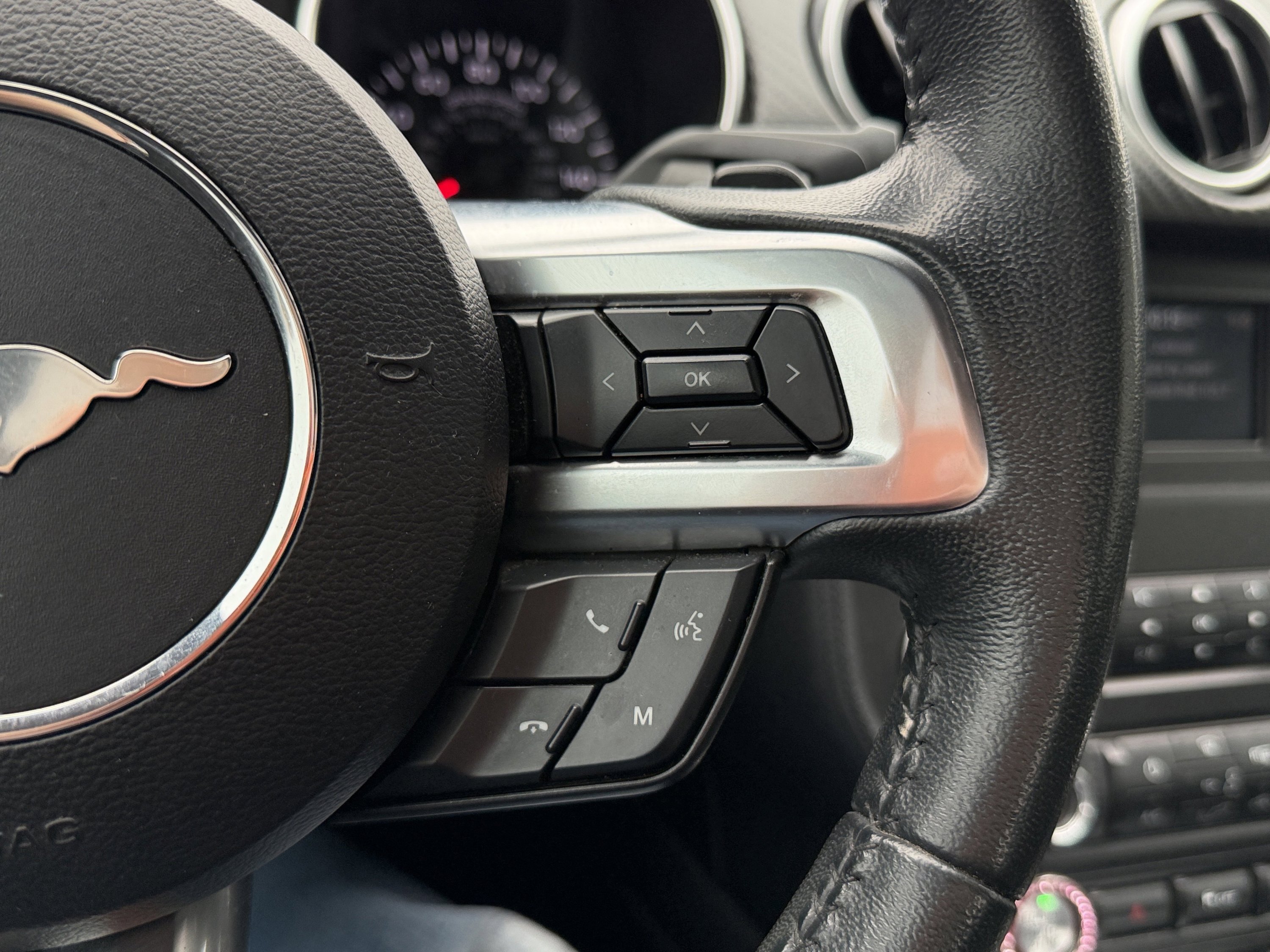 Used 2019 Ford Mustang Coupe image 39