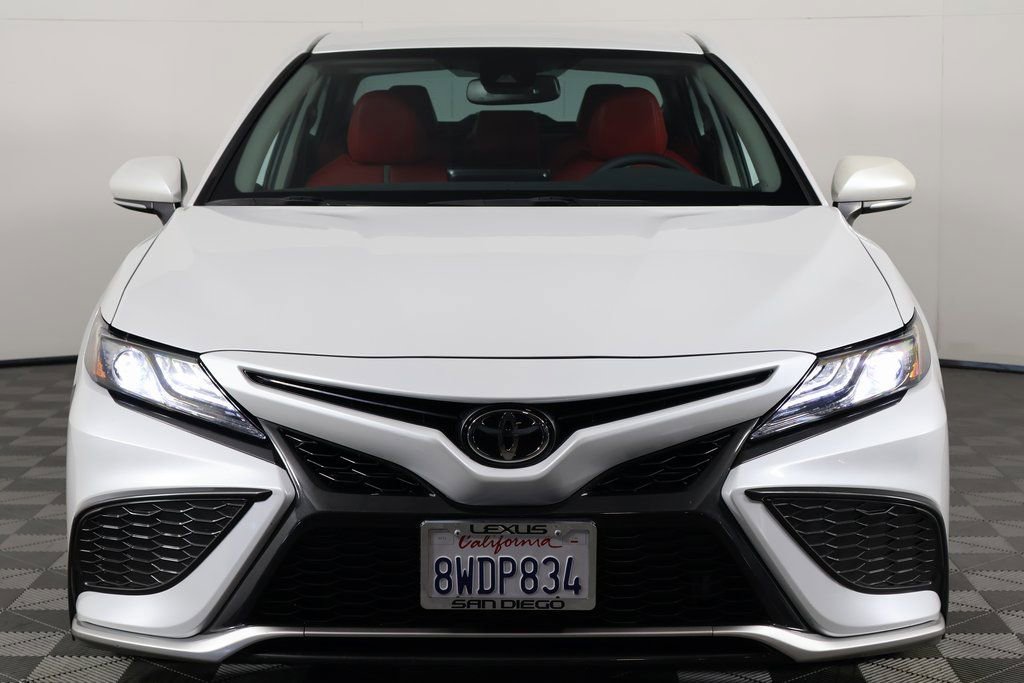 Used 2021 Toyota Camry XSE image 2