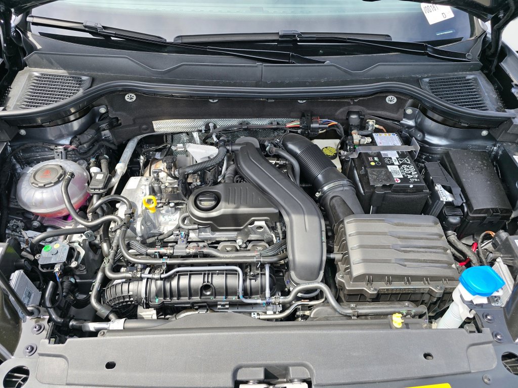 New 2026 Volkswagen Taos SE AWD/4WD image 12