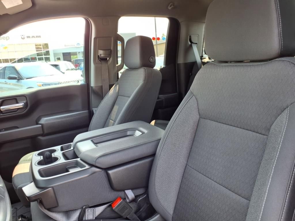 Used 2025 Chevrolet Silverado 1500 Custom w/ LPO, Dark Essentials Package image 19