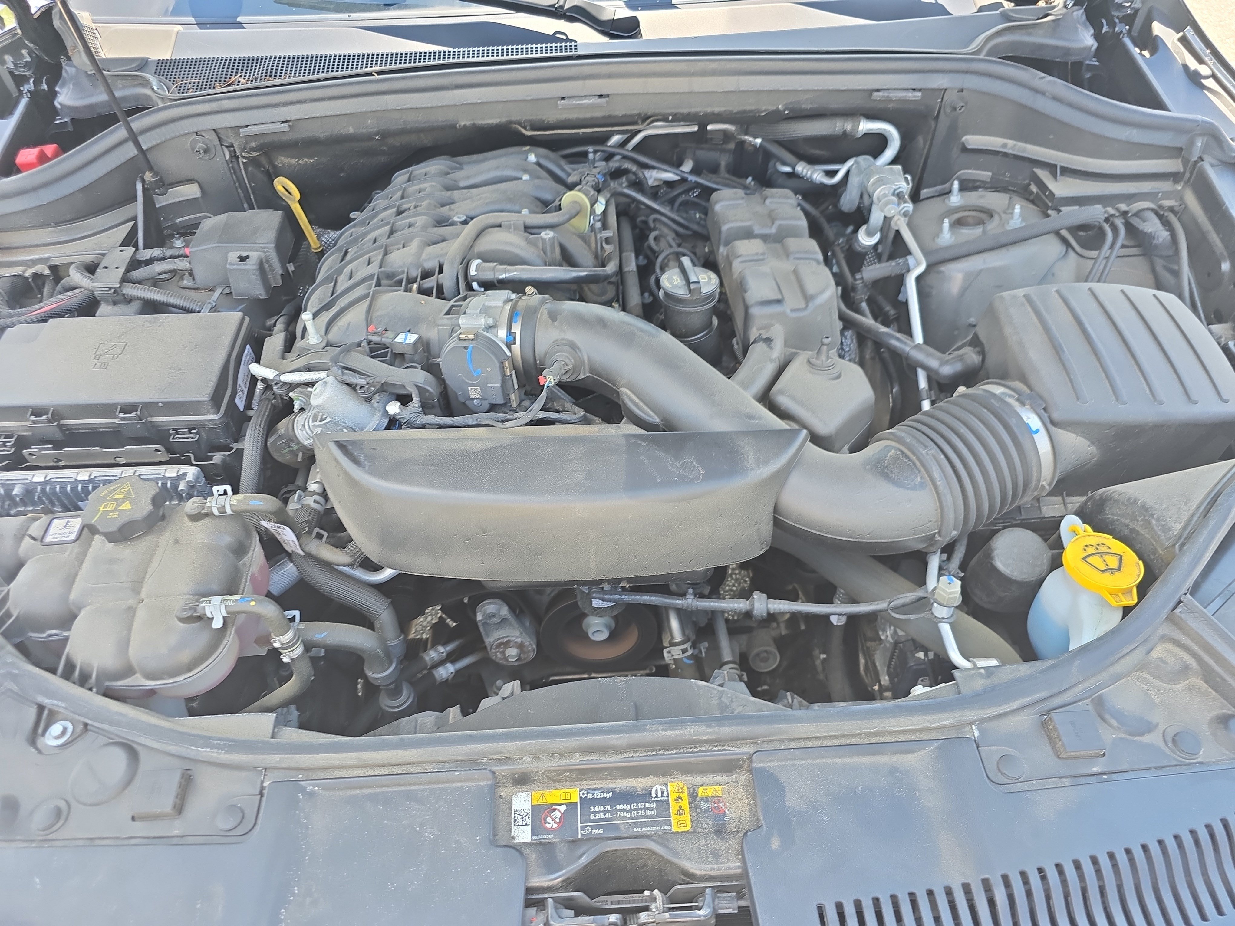 Used 2024 Dodge Durango GT RWD image 29