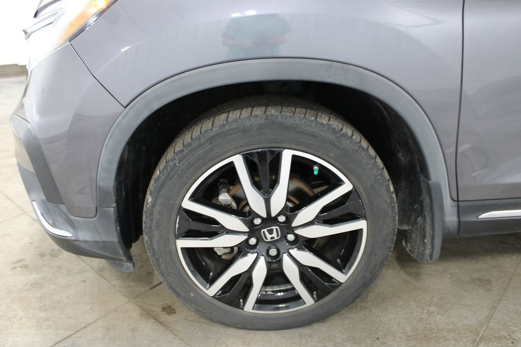 Used 2020 Honda Pilot Touring image 39
