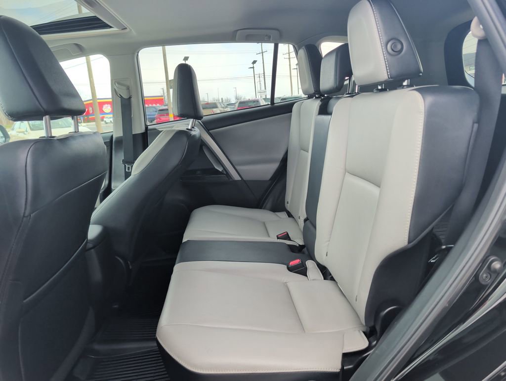 Used 2018 Toyota RAV4 Limited w/ All Weather Liner Package image 19
