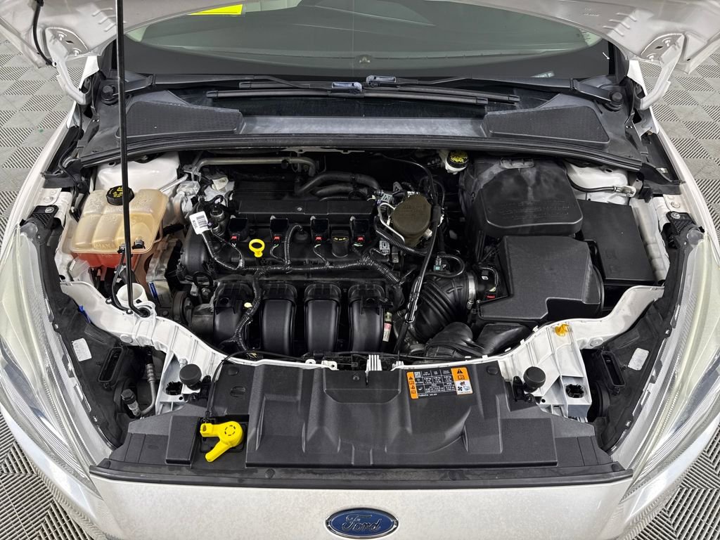 Used 2015 Ford Focus Titanium image 10