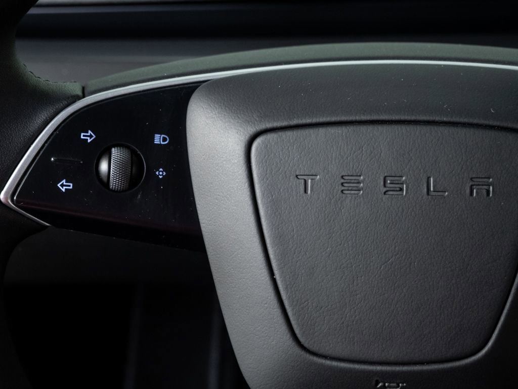 Used 2024 Tesla Model 3 Standard Range image 9