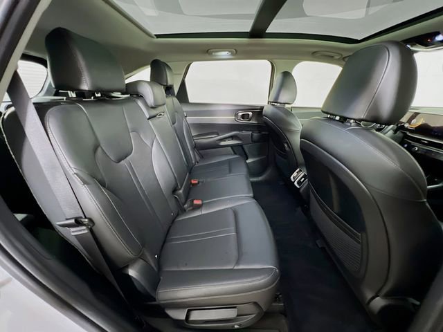 Used 2024 Kia Sorento S w/ Panoramic Sunroof Package image 43