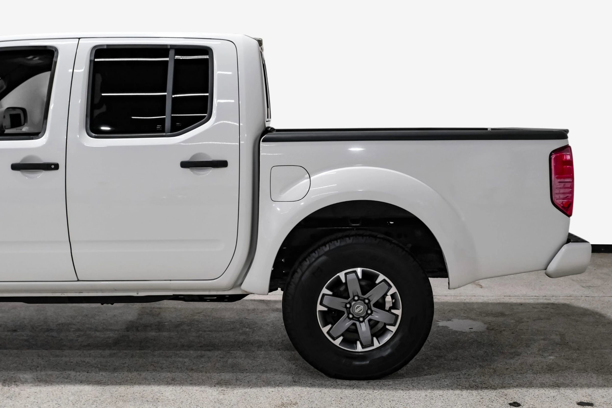 Used 2019 Nissan Frontier PRO-4X AWD/4WD image 11