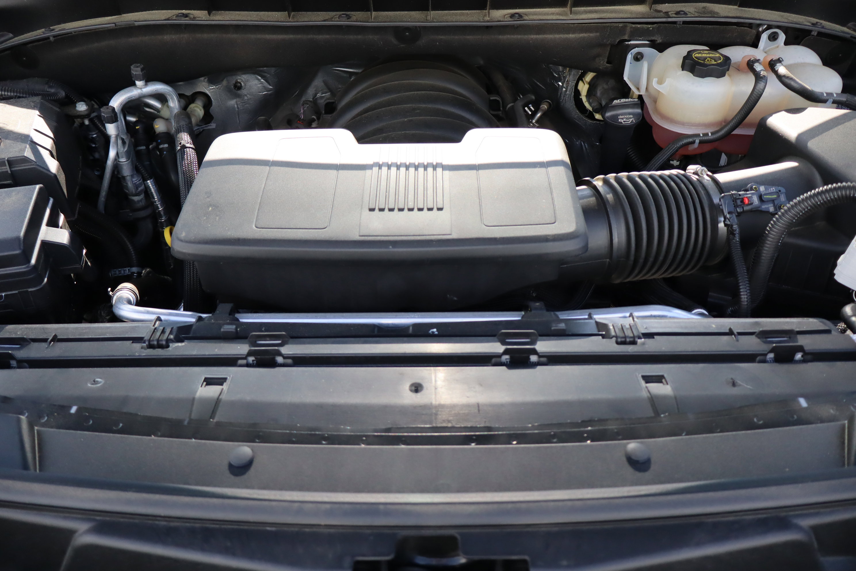 Certified 2024 Chevrolet Suburban Premier w/ Advanced Technology Package image 46