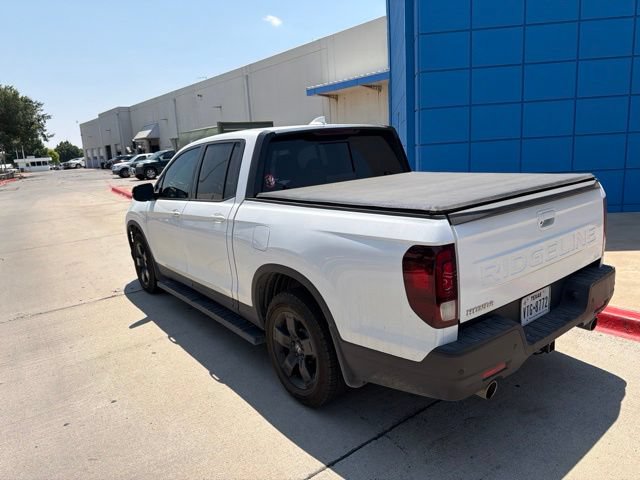 Used 2025 Honda Ridgeline Black Edition image 8