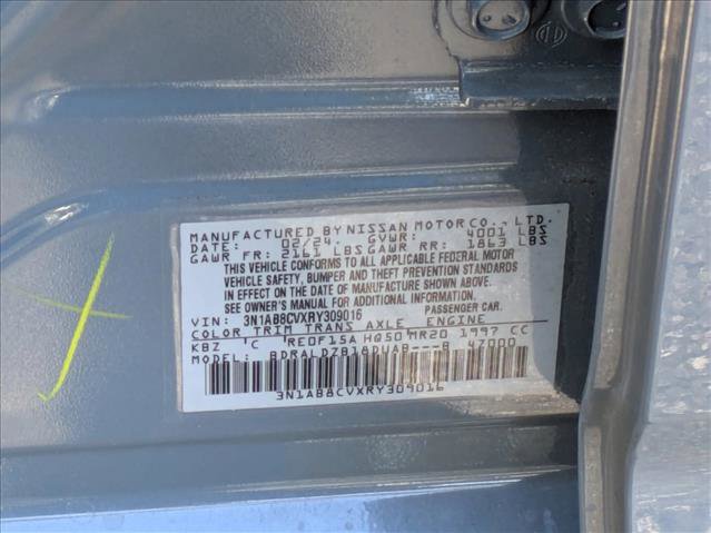 Used 2024 Nissan Sentra SV w/ SV Premium Package image 15