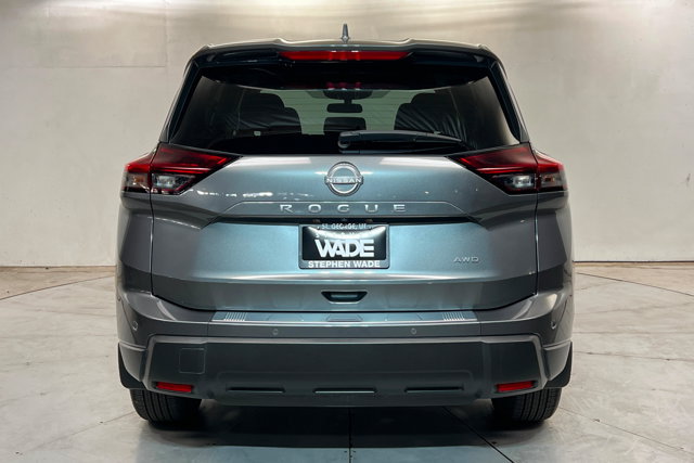 Used 2026 Nissan Rogue SV w/ Cold Weather Package AWD/4WD image 4